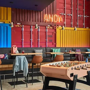 Moxy Hotel Southampton
