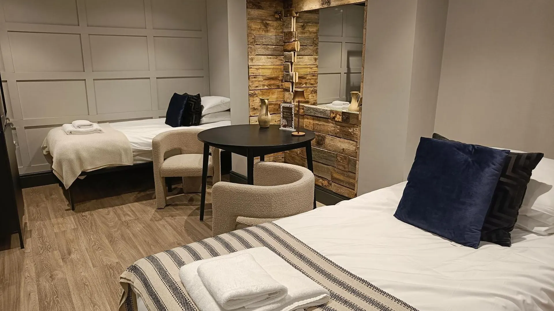 Rooms On The Prom Cheltenham 4*,  United Kingdom