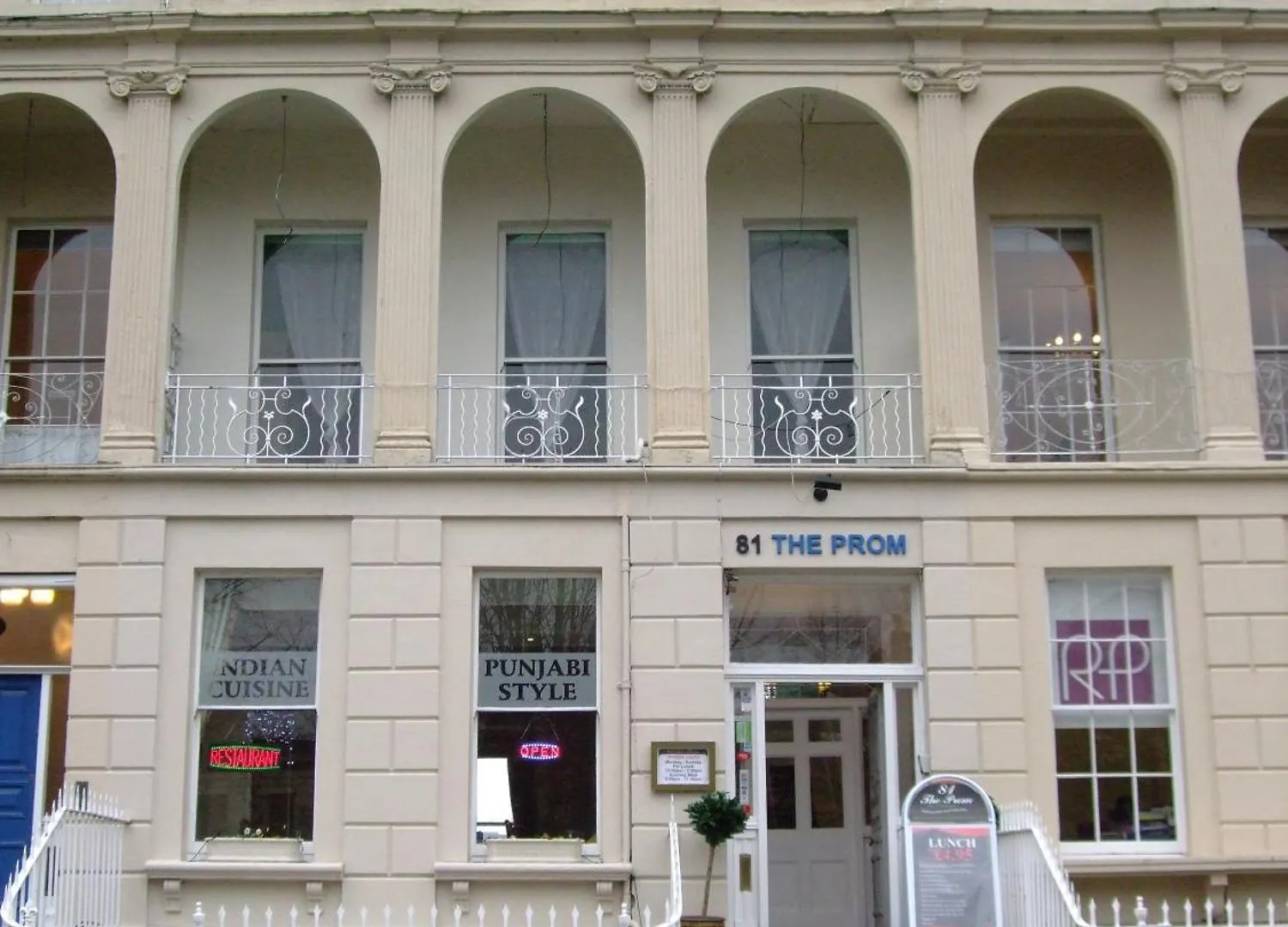 Rooms On The Prom Cheltenham