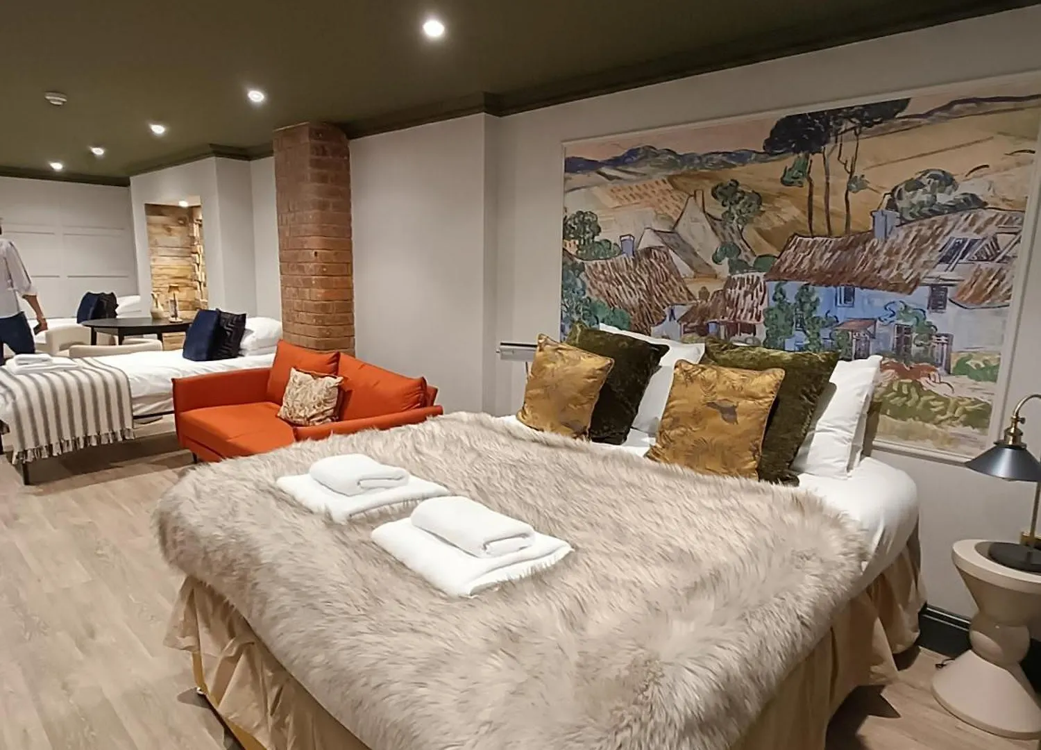 Hotel Rooms On The Prom Cheltenham