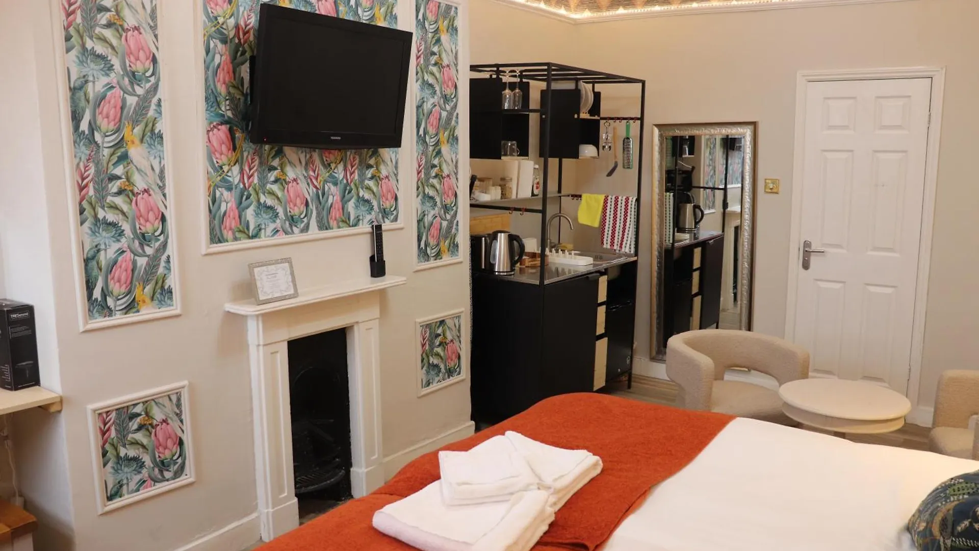 Rooms On The Prom Cheltenham Hotel