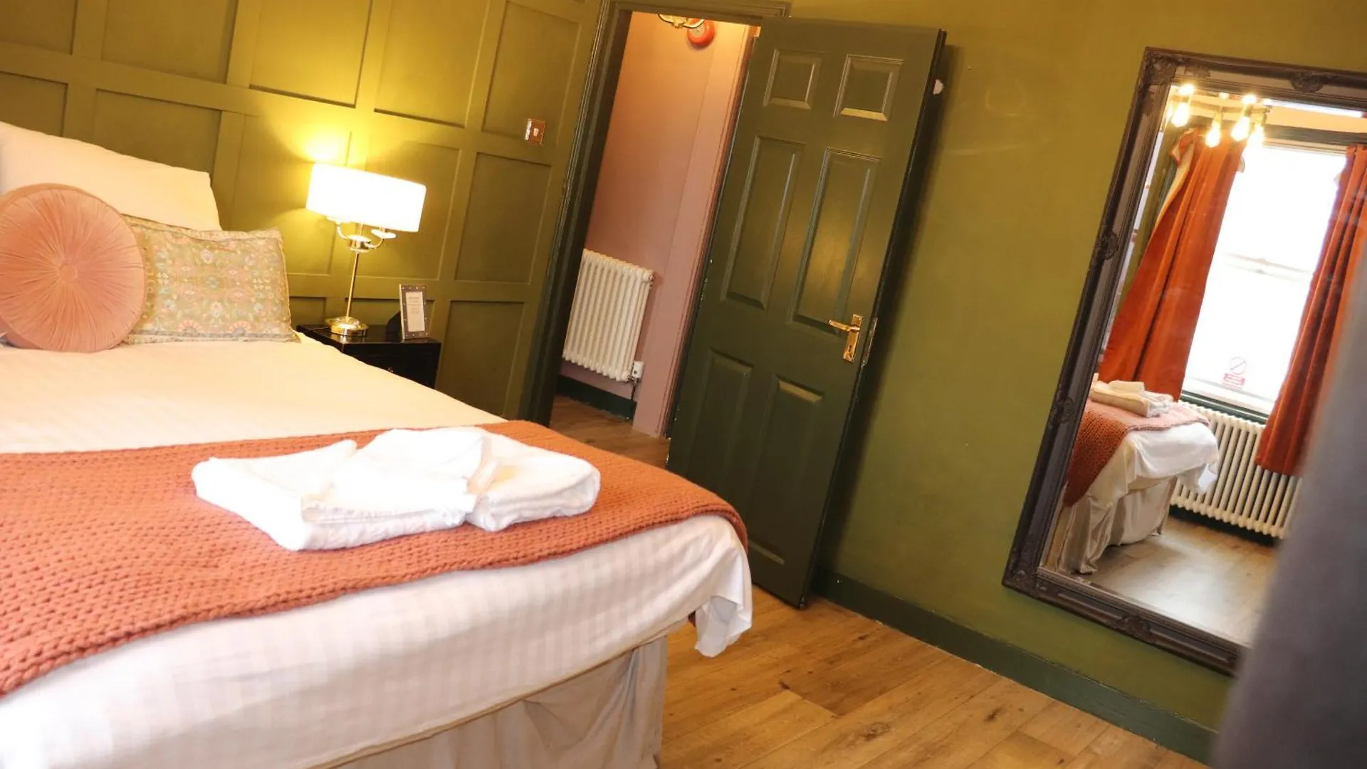 Rooms On The Prom Cheltenham United Kingdom