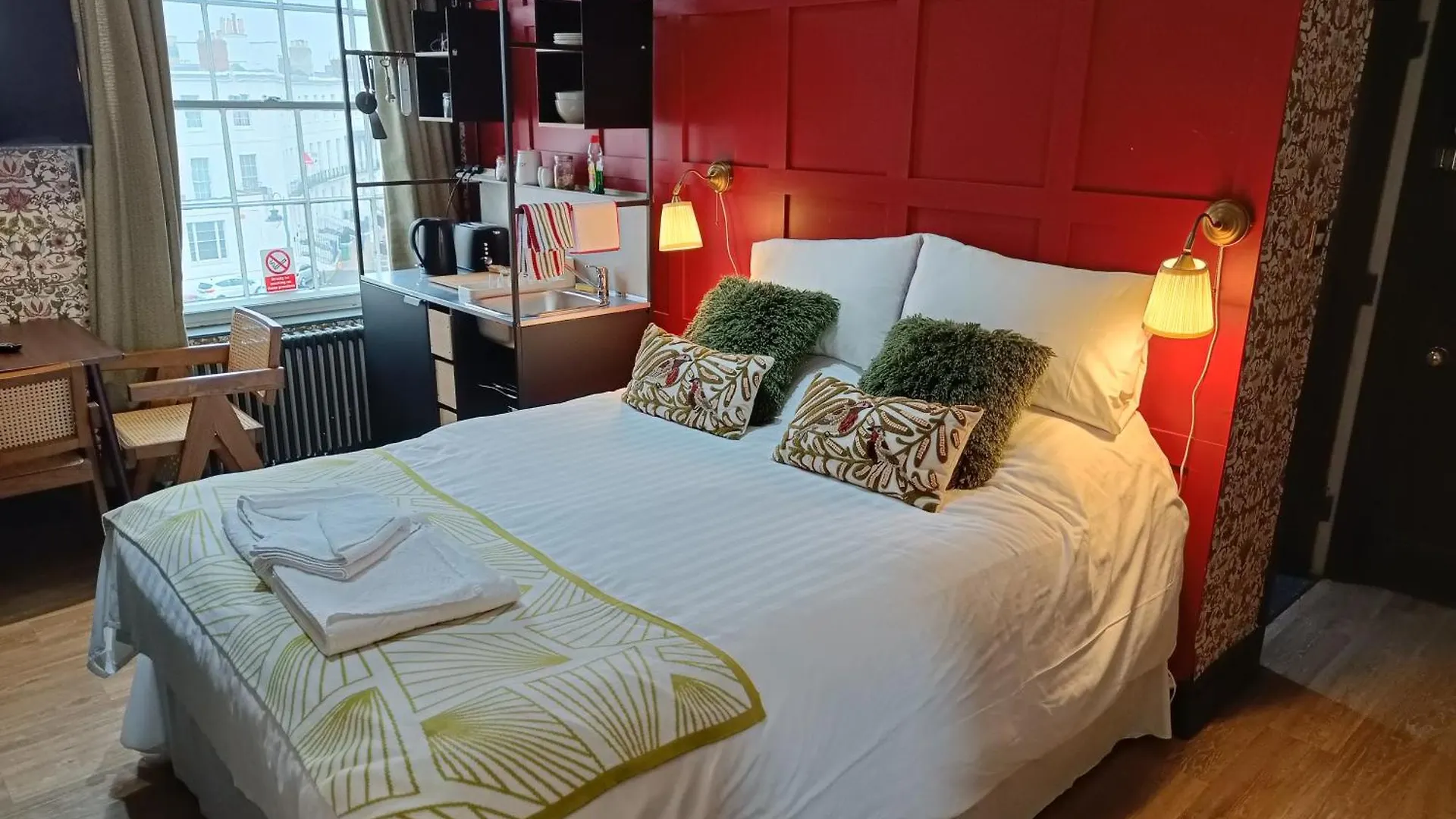 Rooms On The Prom Cheltenham 4*,  United Kingdom