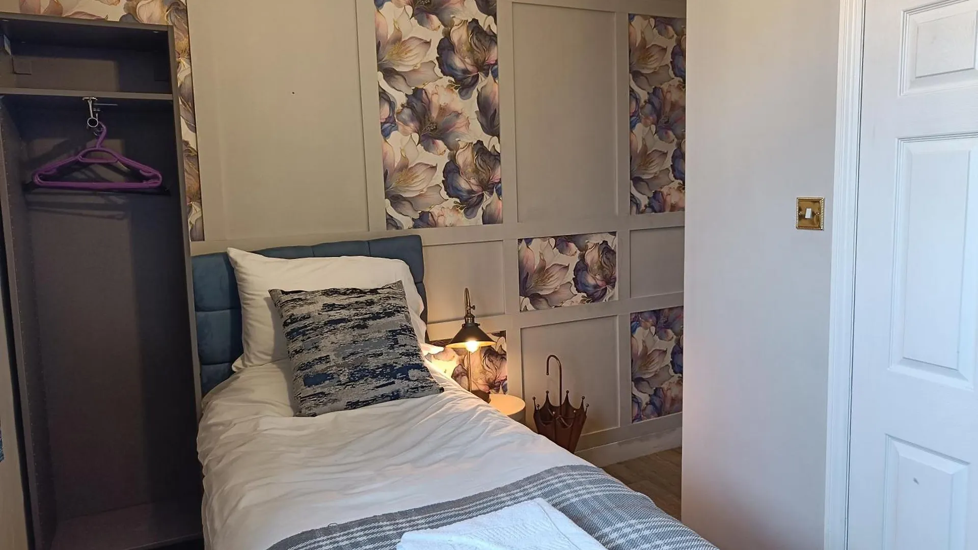 Hotel Rooms On The Prom Cheltenham