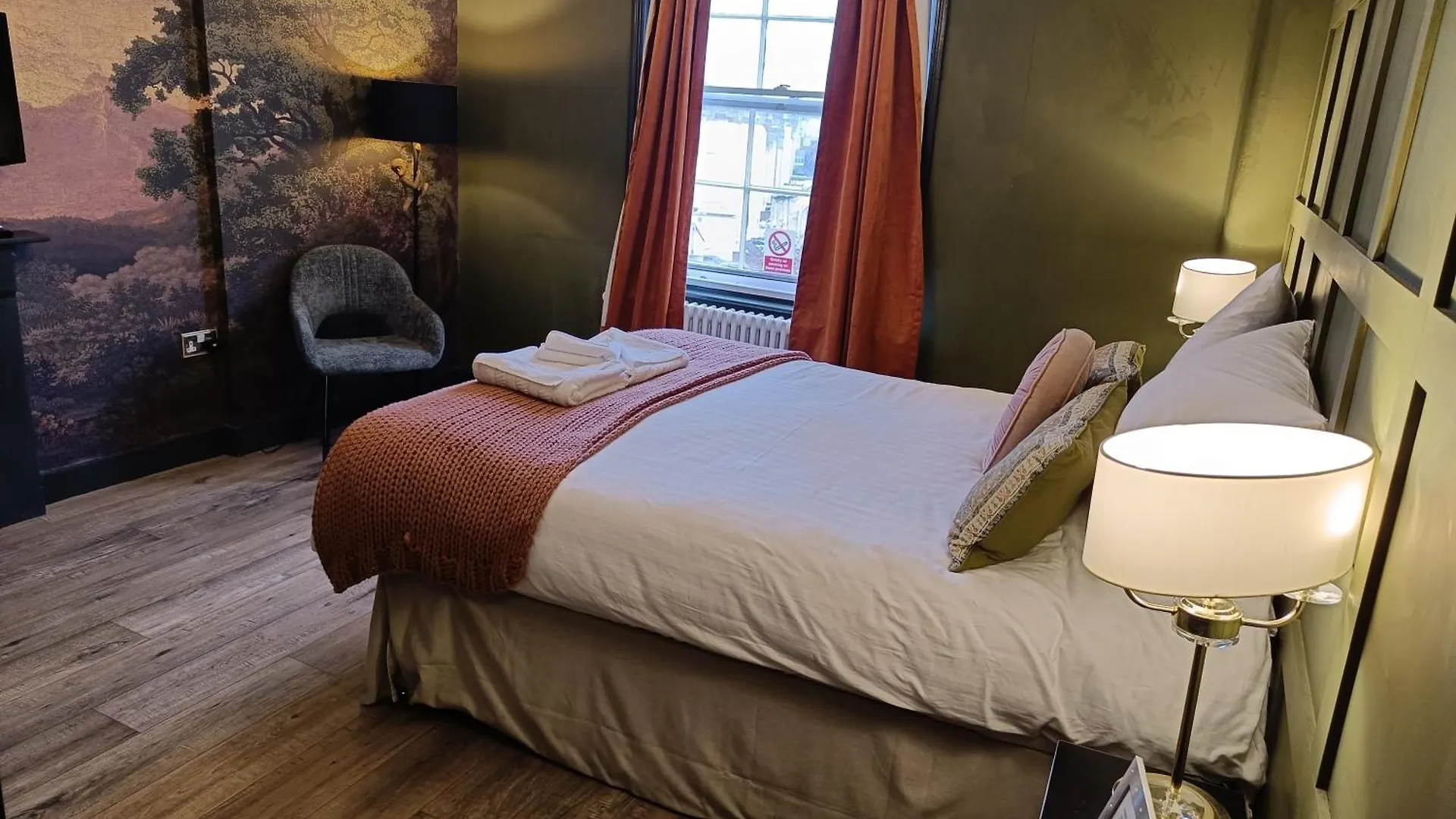 Rooms On The Prom Cheltenham Hotel