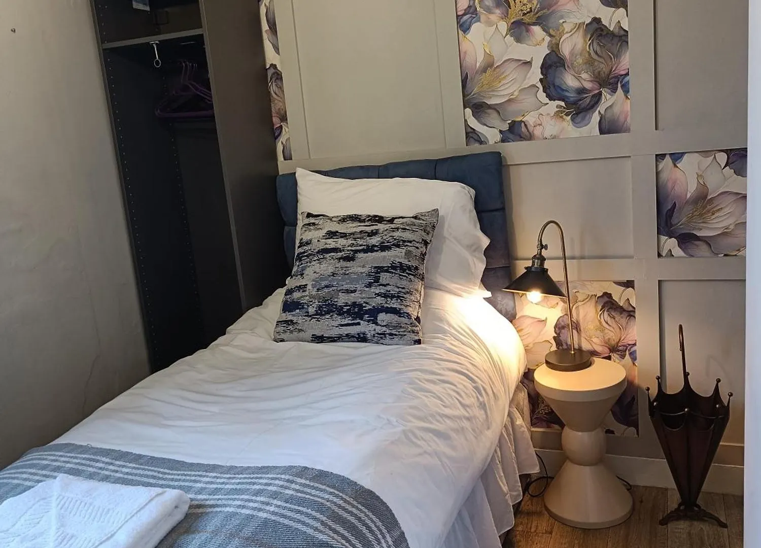 Hotel Rooms On The Prom Cheltenham